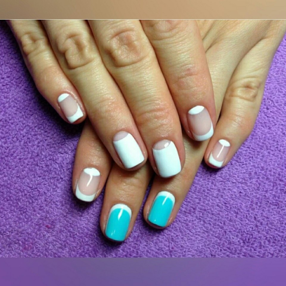 Маникюр с лунками