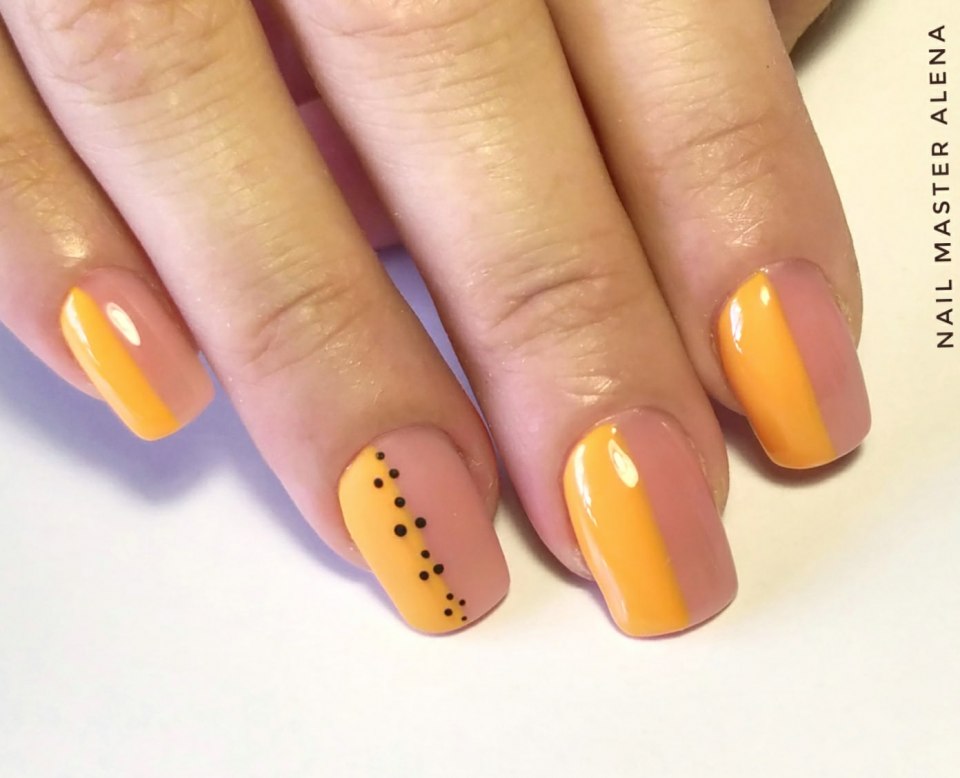 Маникюр в стиле Хохлома