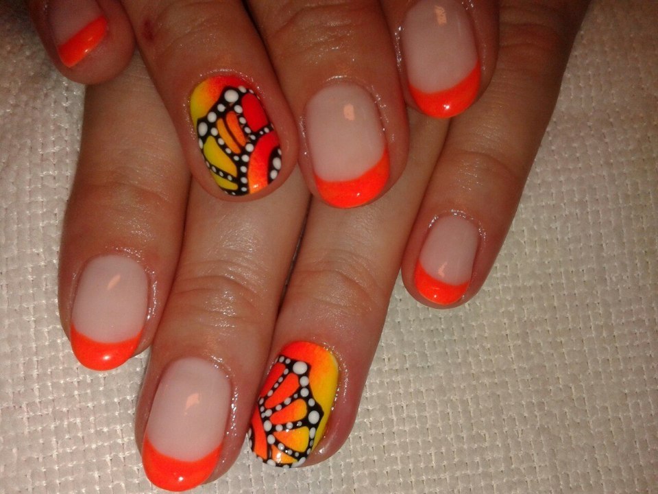 Оранжевый маникюр