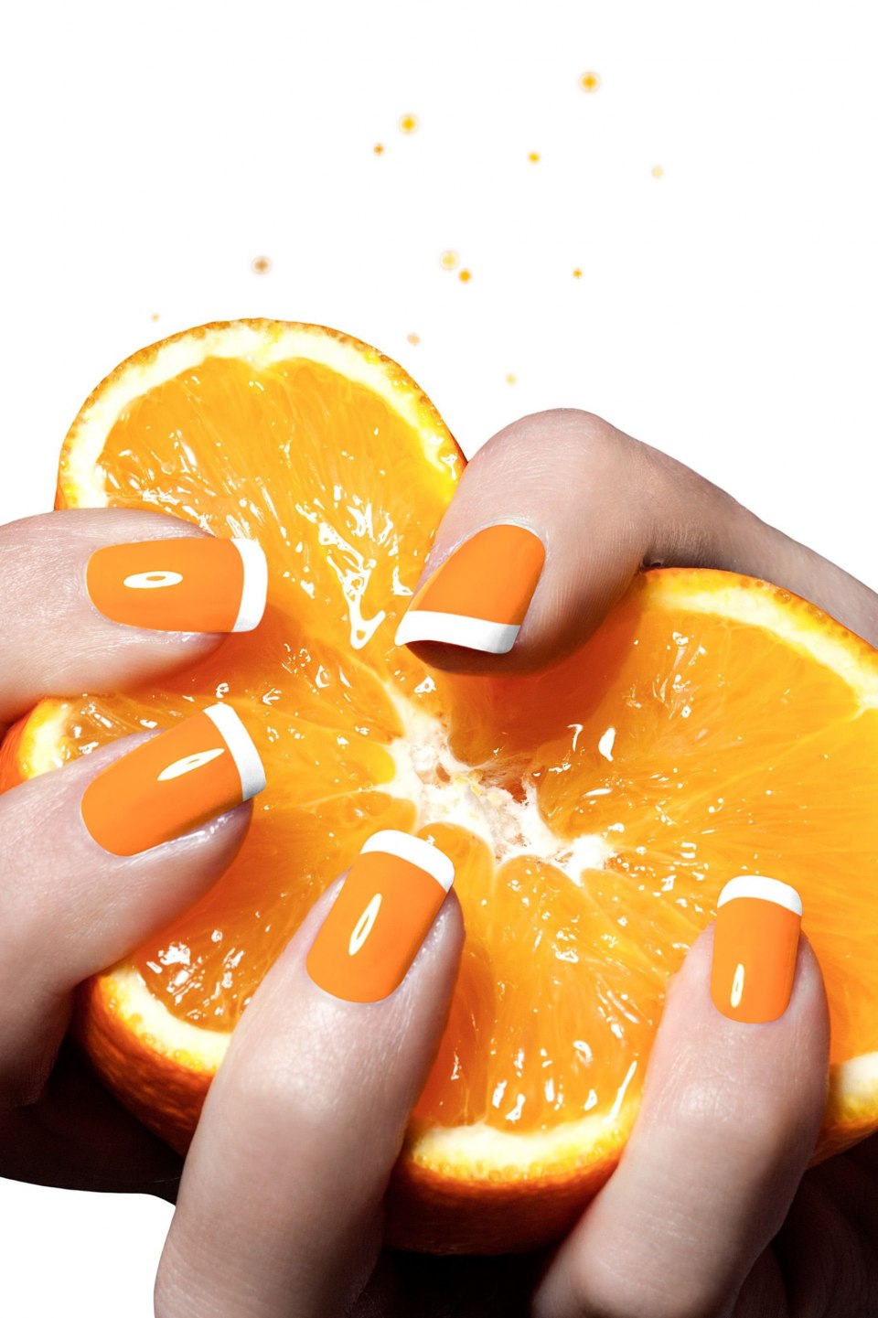Маникюр с апельсином