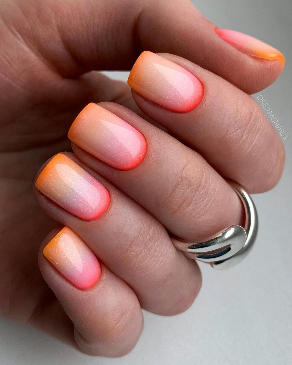 Маникюр градиент