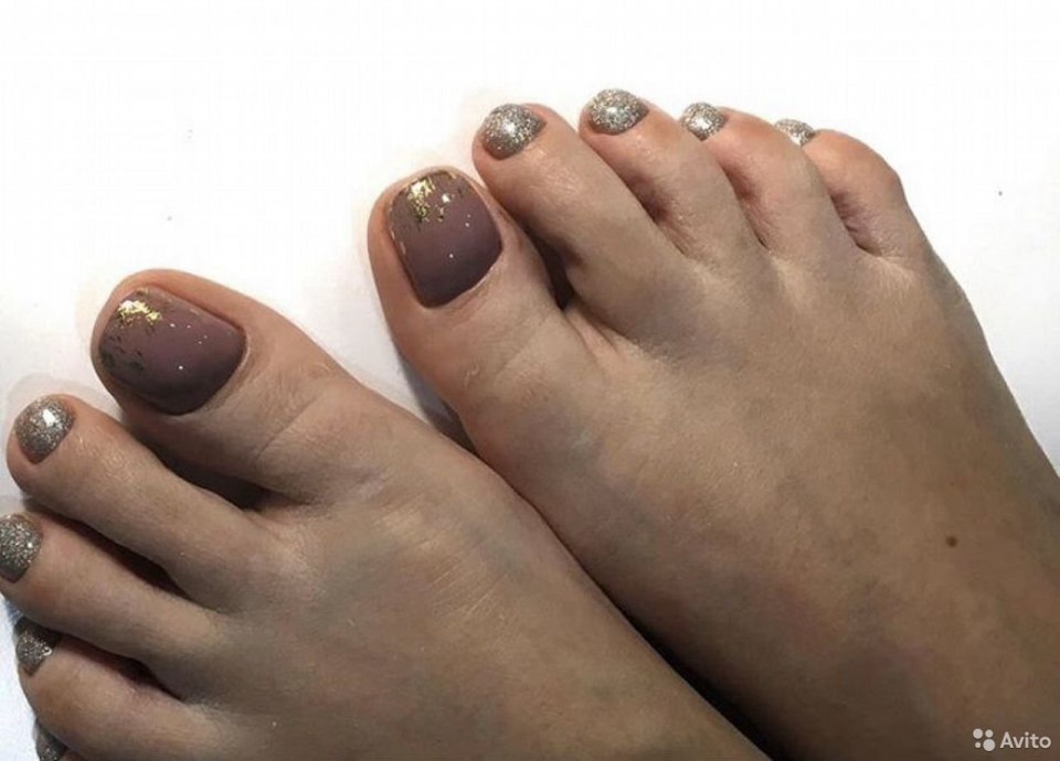 Мужской и женский педикюр