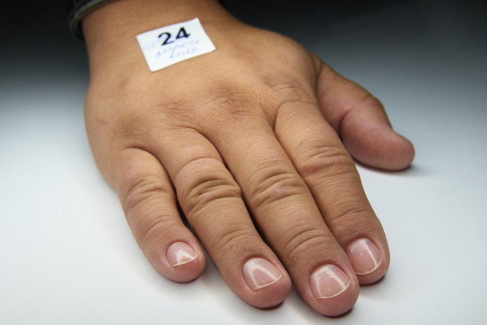 Безымянный палец