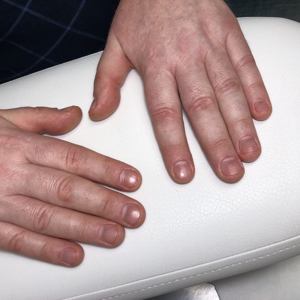 Обрезной маникюр без покрытия