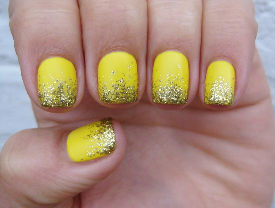Осенний маникюр желто зеленый