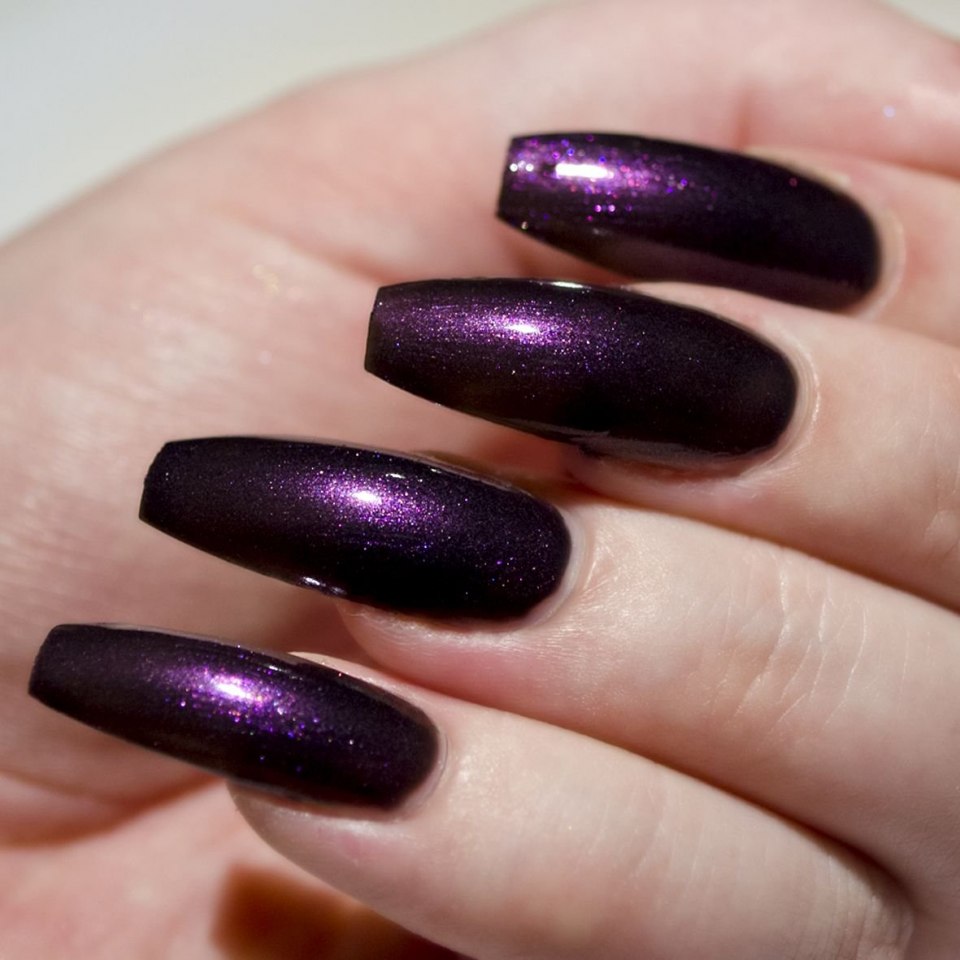 Маникюр сиреневый втирка