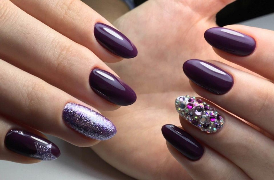 Блестки для ногтей фиолетовые