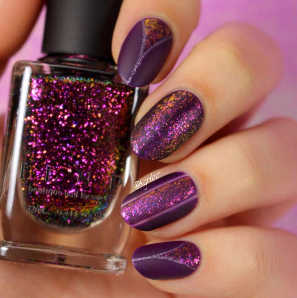 Фиолетовый маникюр с блестками