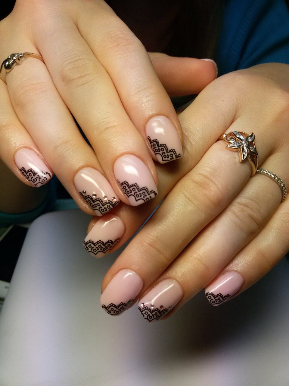 Красивый черный френч