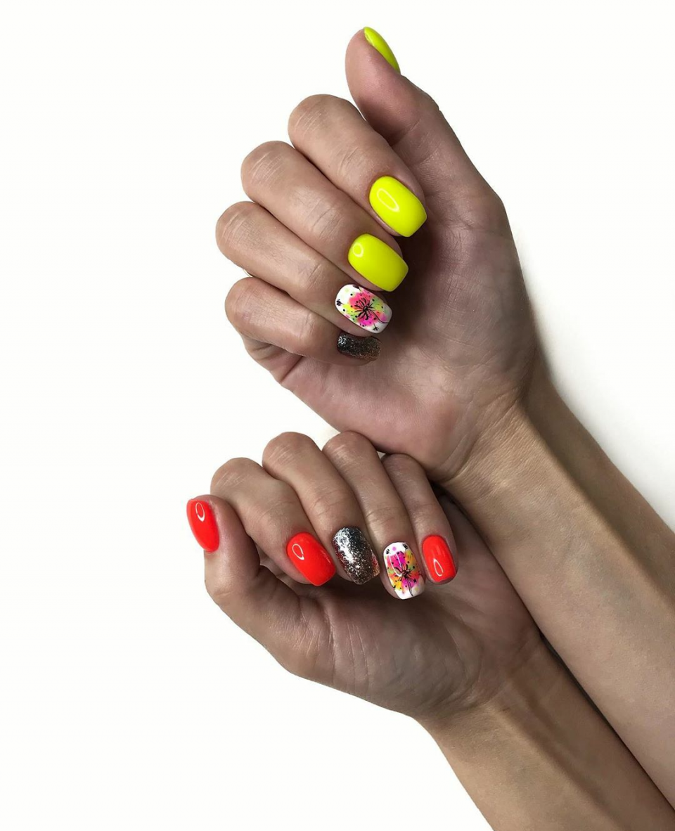 Маникюр разные руки