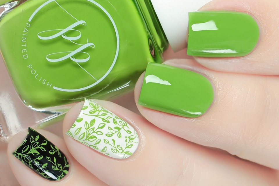 Оранжевый маникюр