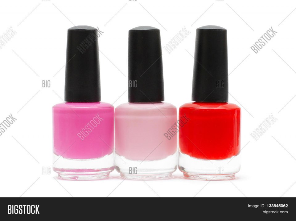 Маникюр с разноцветными точками