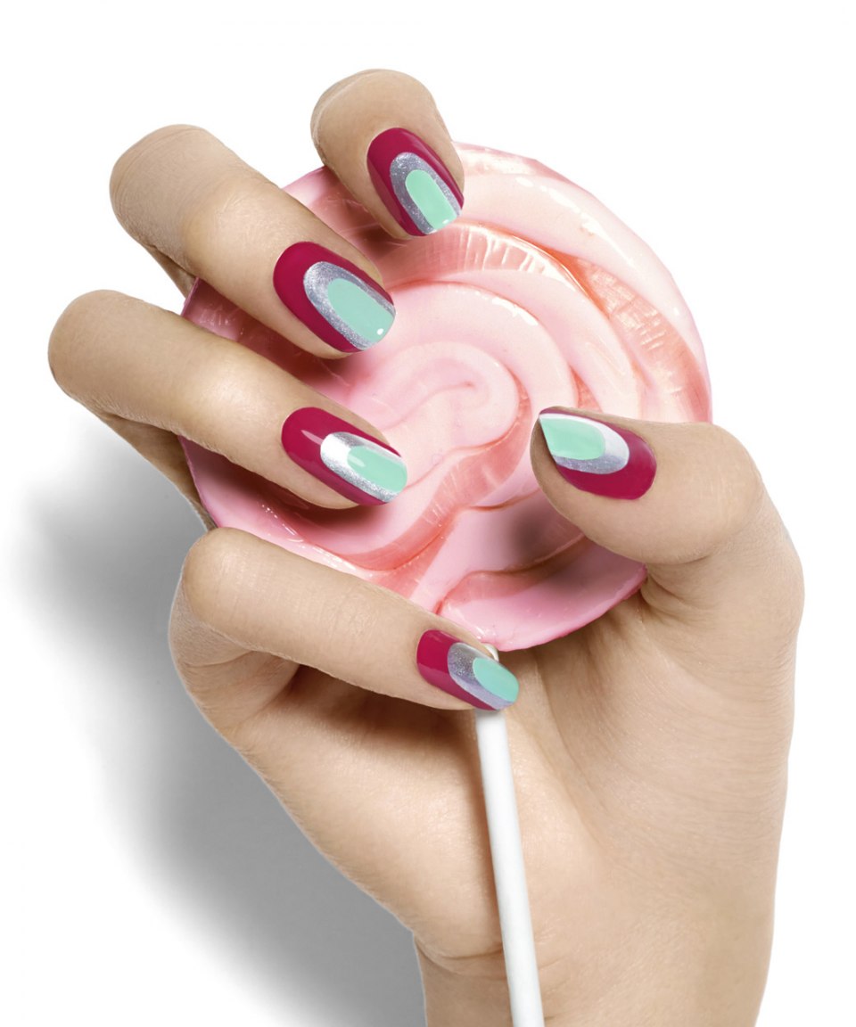 Маникюр на Светлом фоне