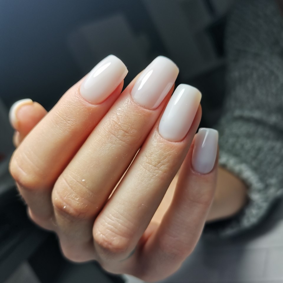 Шеллак нюдовый френч