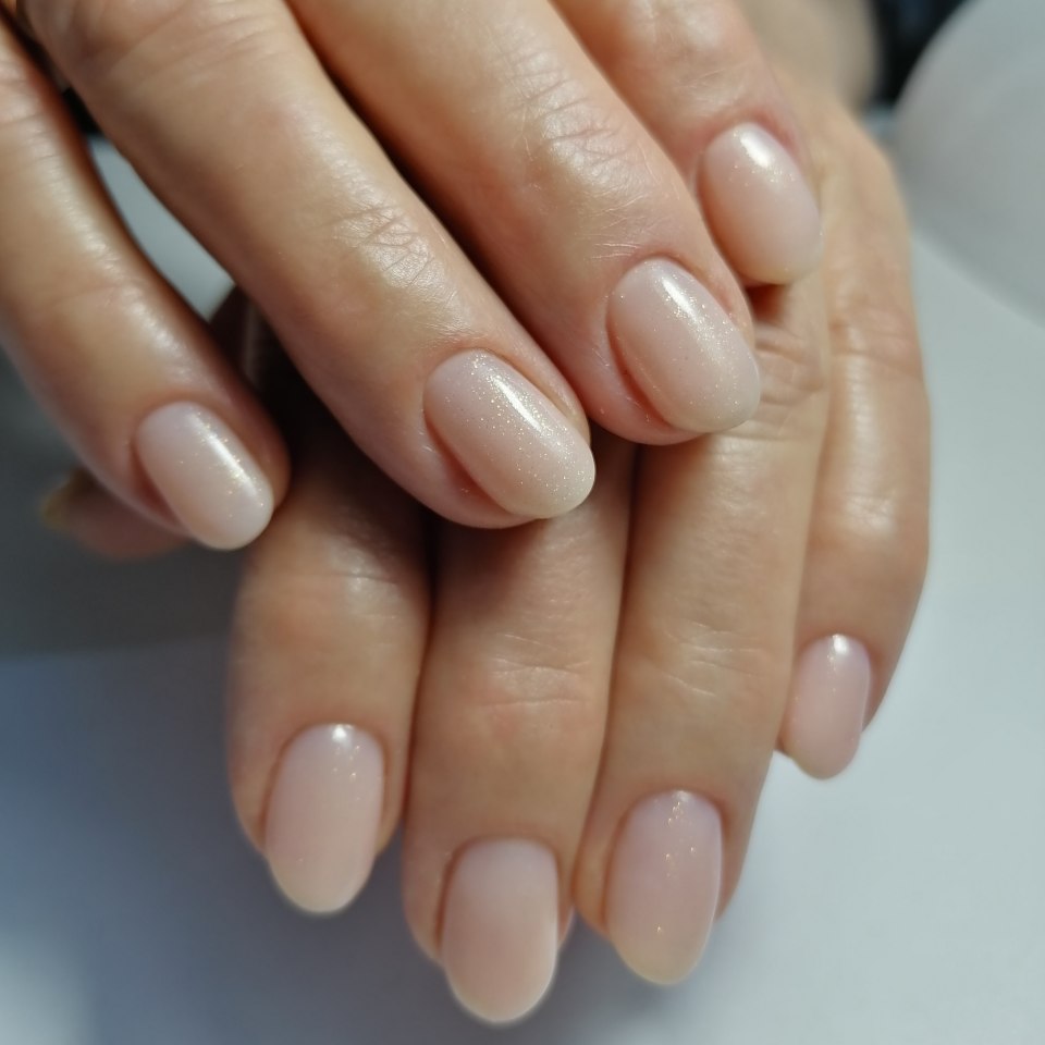 Нюдовые ногти камуфляж