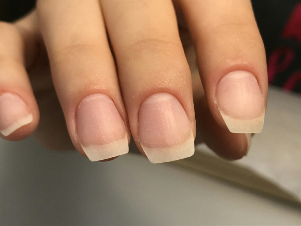 Трапециевидная форма ногтей