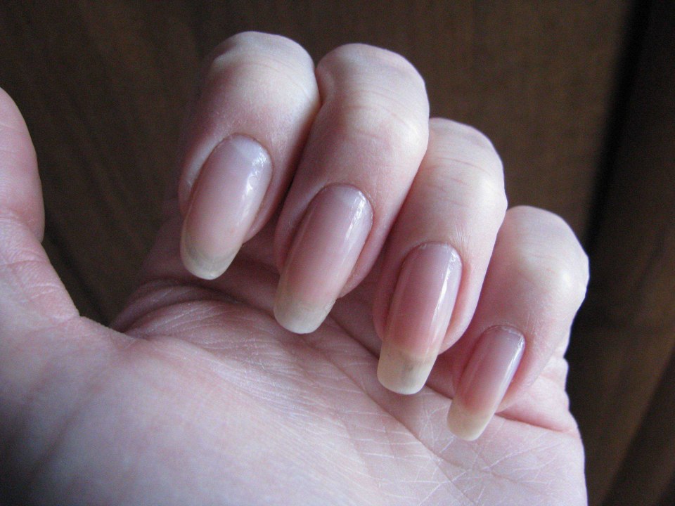Ногти не накрашенные длинные