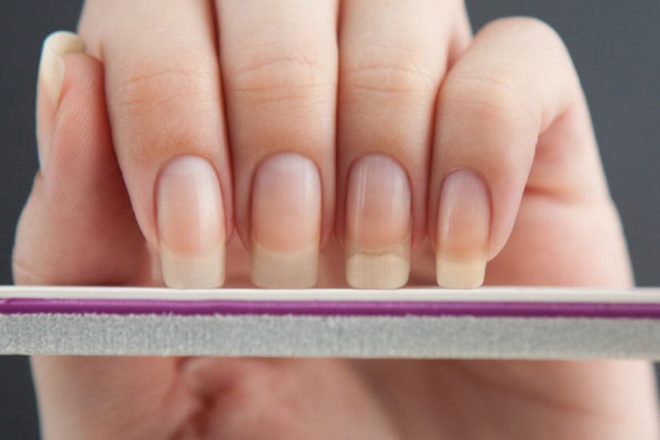 Квадратная форма ногтей без покрытия