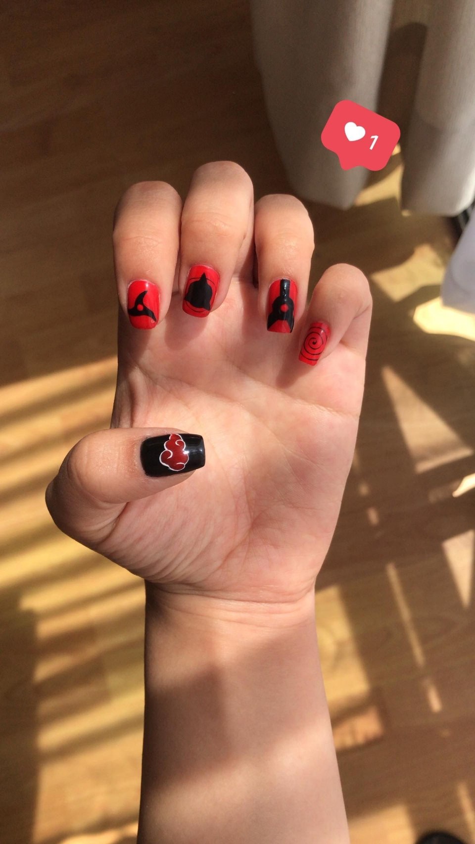 Маникюр Итачи