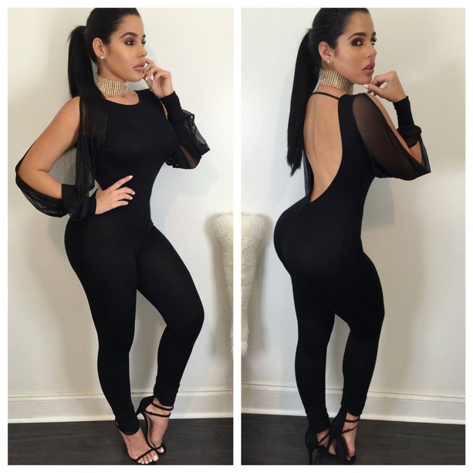 Красный комбез с открытой спиной