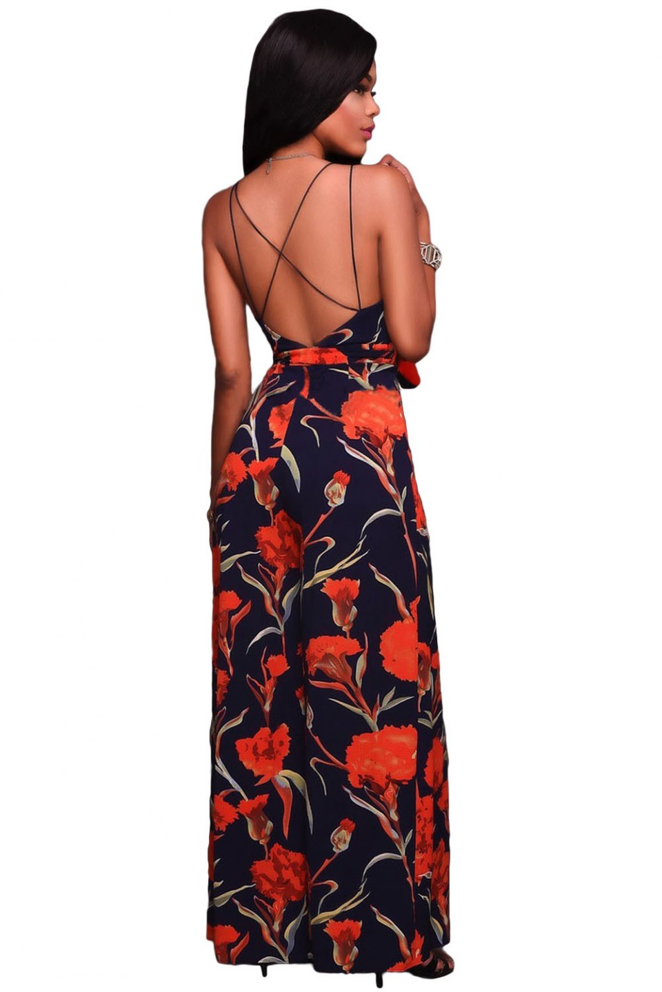 Прически под комбинезон с открытыми плечами