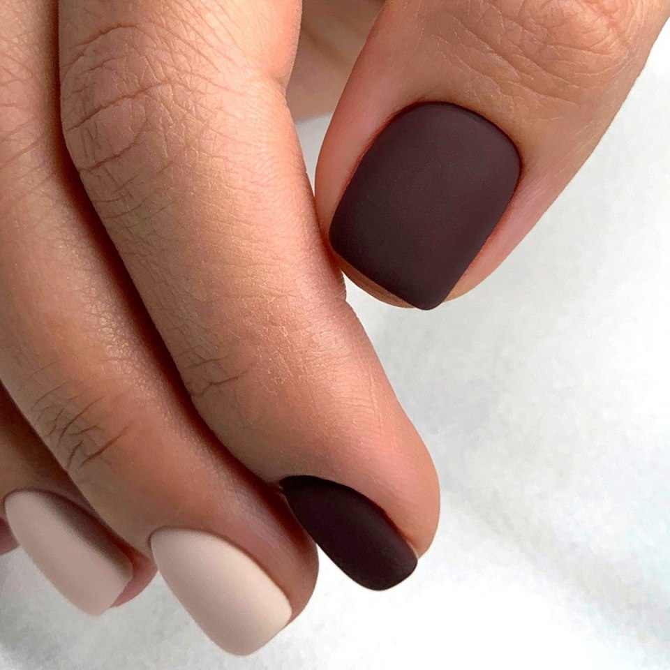 Маникюр цвета какао с молоком