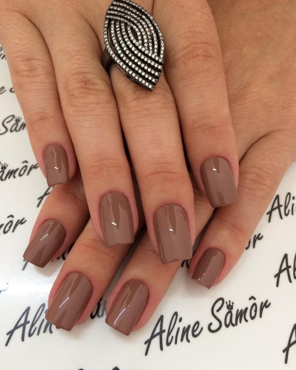 Шоколадный маникюр