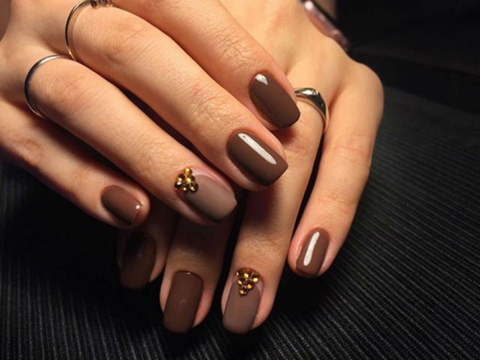 Шоколадный маникюр