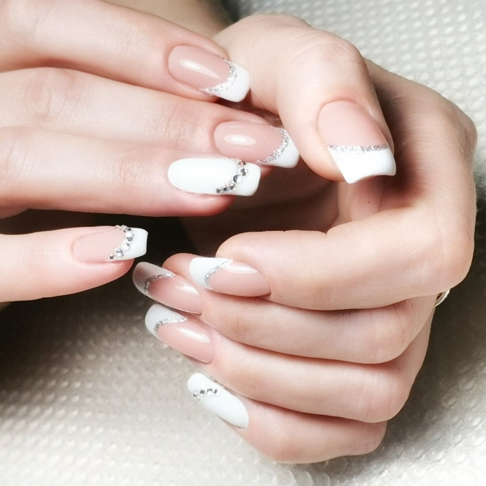 Ногти 2021 френч белый