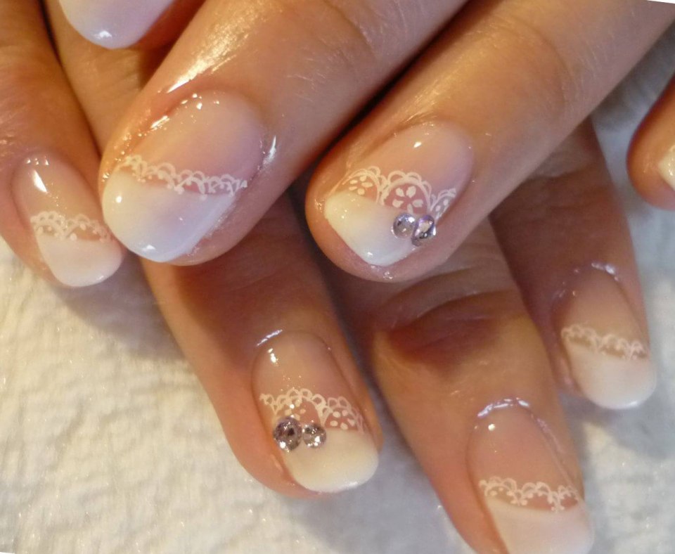 Свадебный шеллак на короткие ногти