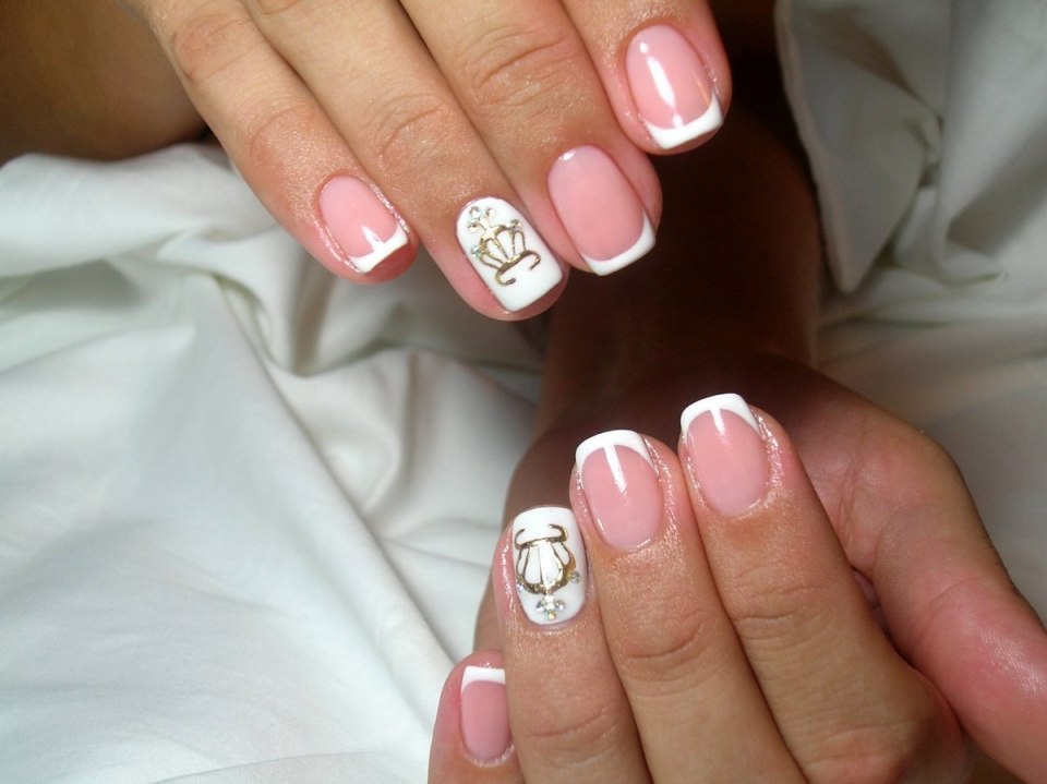 Свадебный маникюр на короткие ногти шеллак