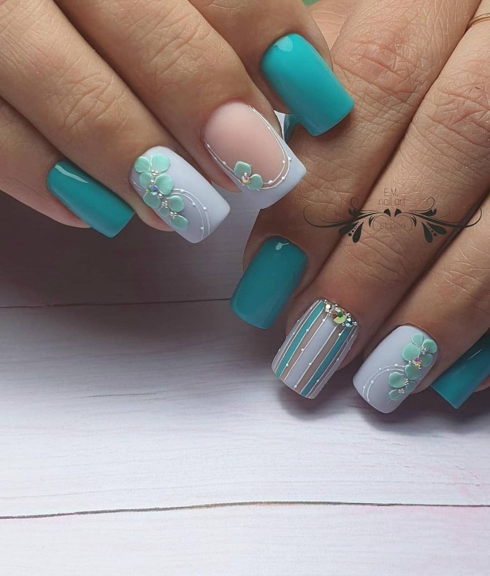 Френч с бирюзовым цветом