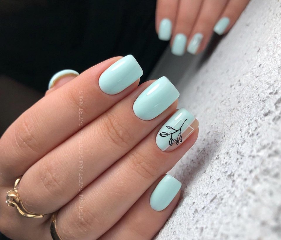Дизайн ногтей бирюзовый с белым Вензель