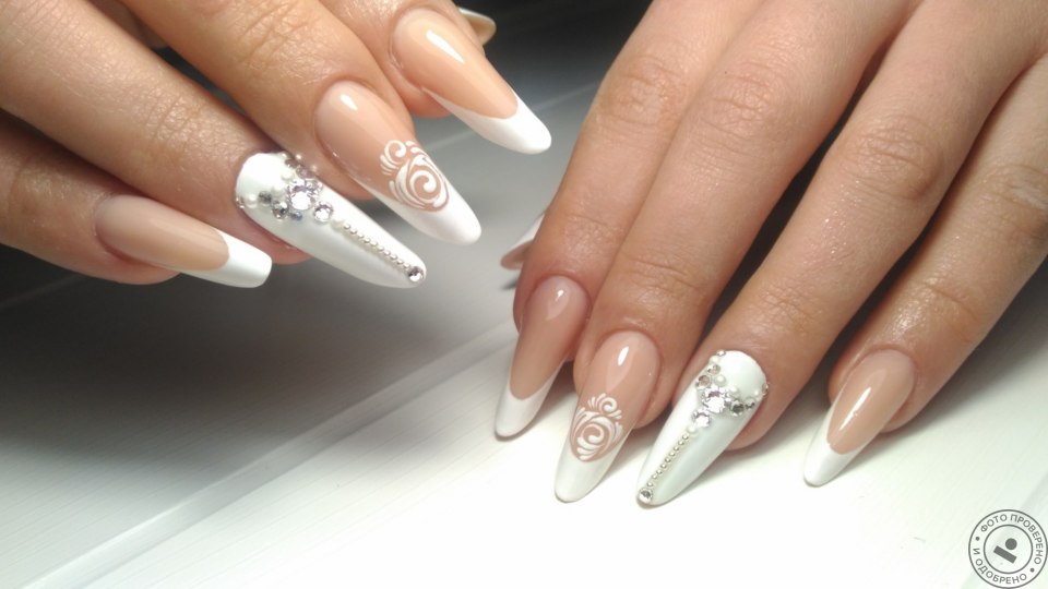 Арочный миндаль френч