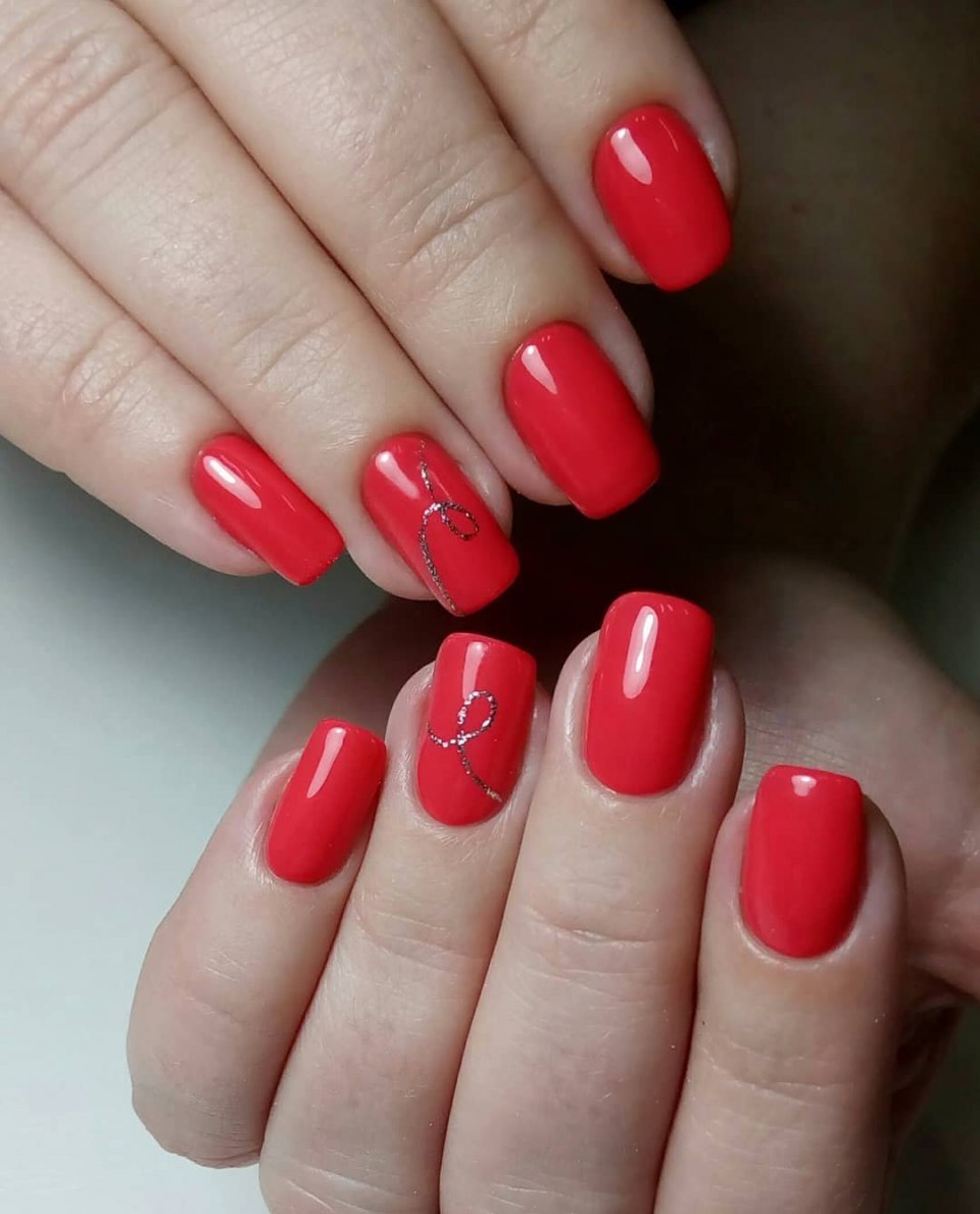 Вечерний макияж к красному платью