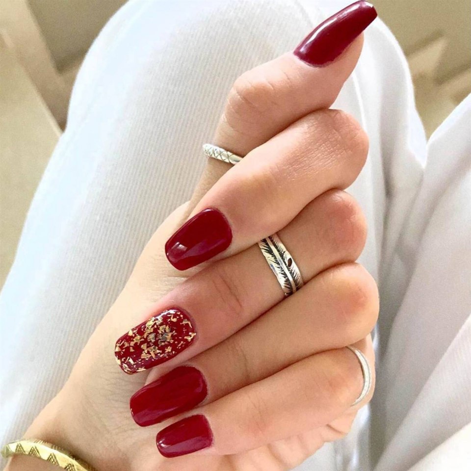 Маникюр для красного платья