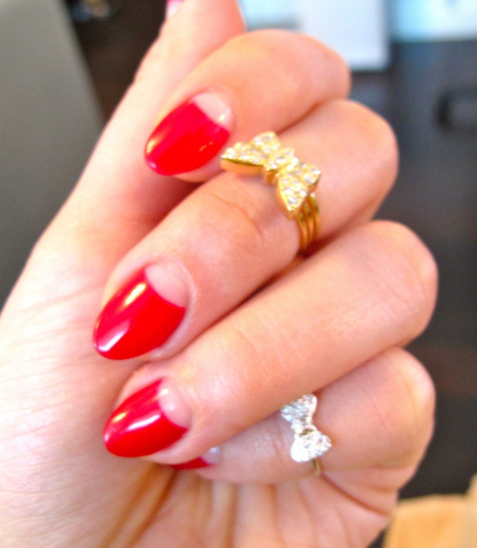 Ноябрьский дизайн ногтей