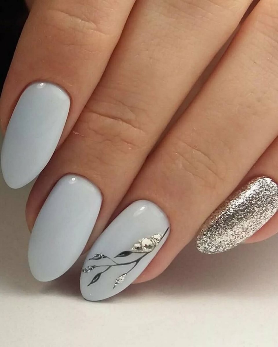 Sally Hansen серебристый