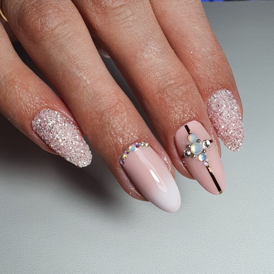 Торжественный маникюр 2020