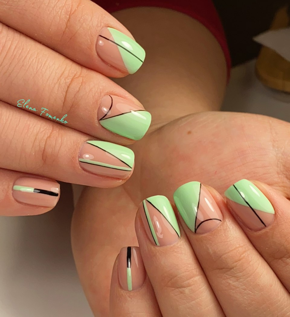 Геометрический маникюр зеленый