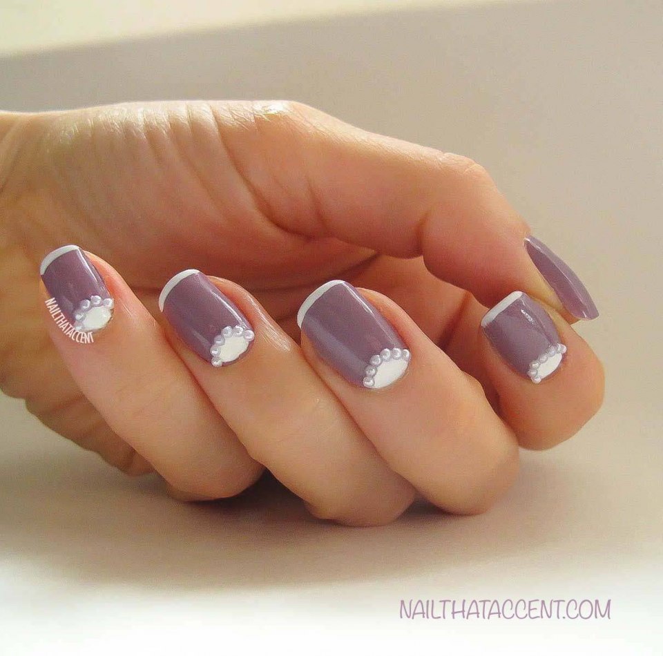 Красивый маникюр с лунками