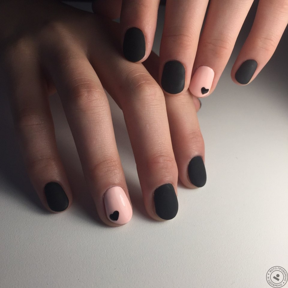 Матовый маникюр на короткие ногти