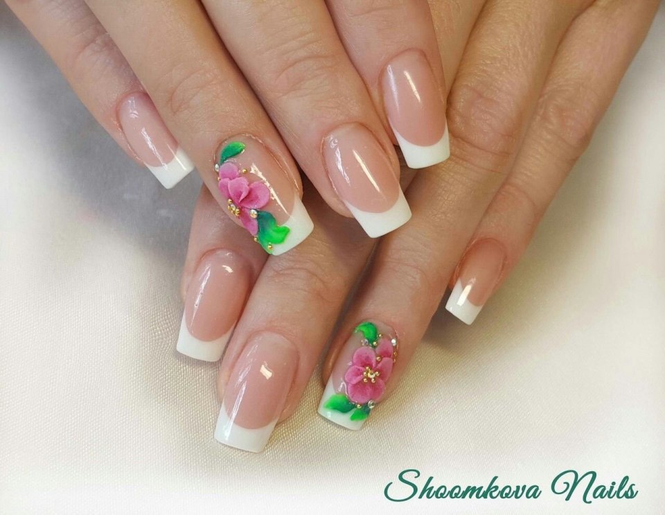 Французский маникюр летний вариант