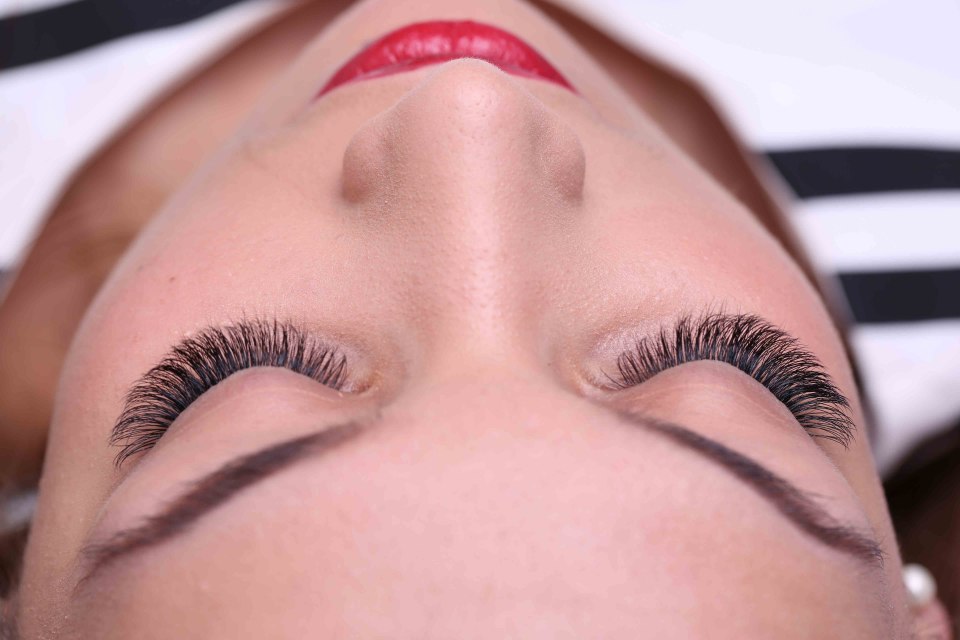 Нарощенные ресницы