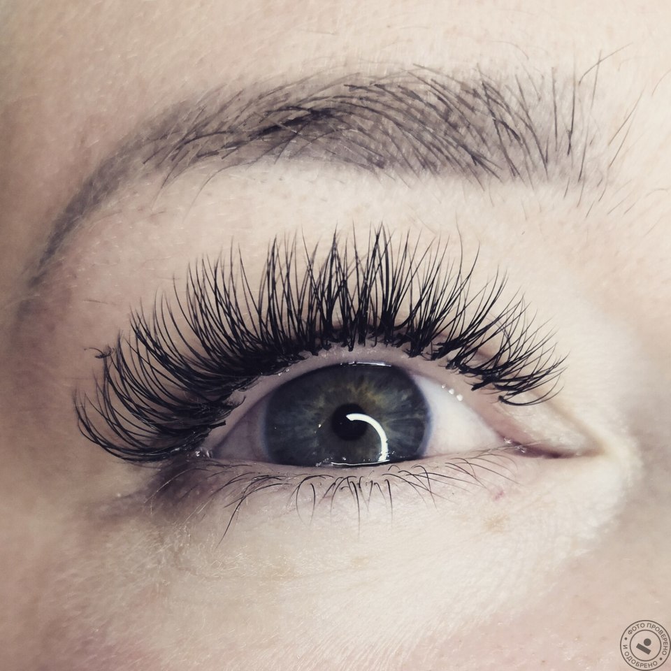 Короткие нарощенные ресницы
