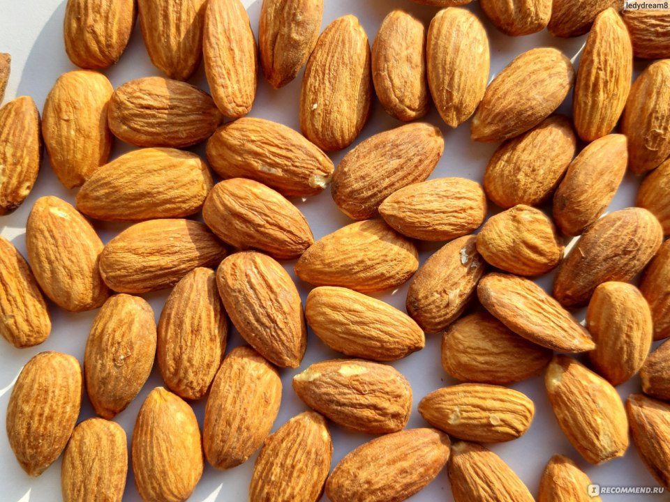 Миндаль в специях