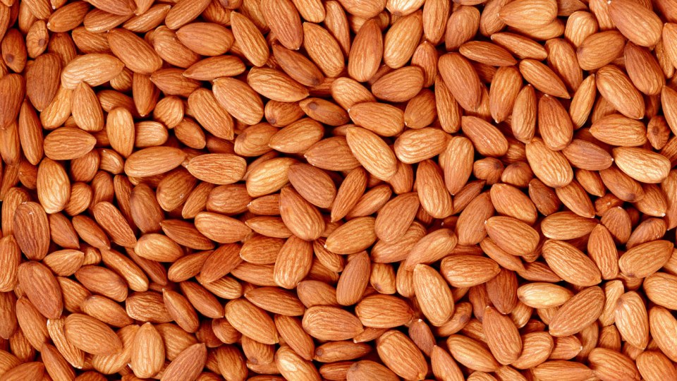 Миндаль Viva nut жареный золотой 300 г