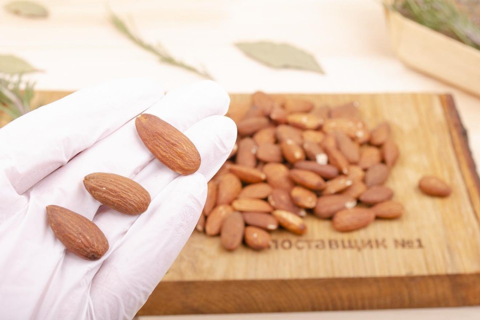 Миндаль реклама