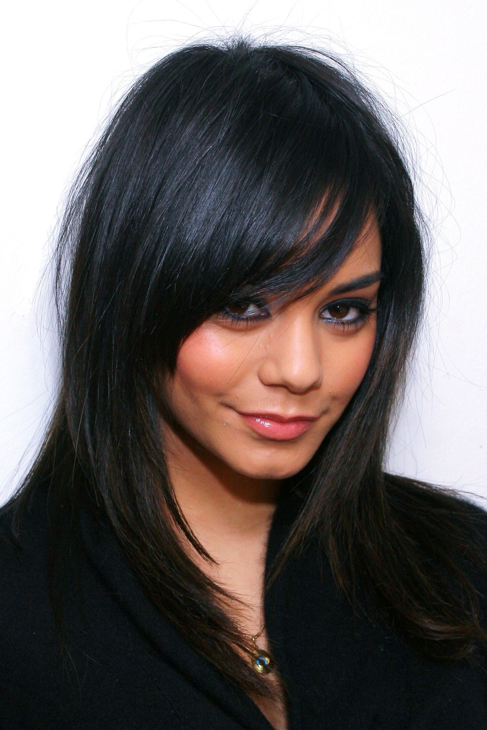 Тейлор Момсен с челкой