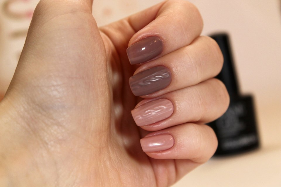 Свадебные ногти бежевые